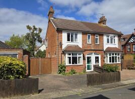 19, High Beach, Felixstowe IP11 7LE