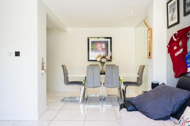 3 bed Detached for sale Image 11
