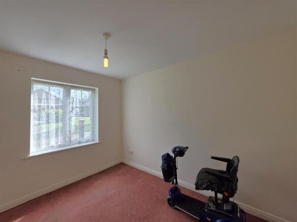 2 bed Apartment for sale Image 6