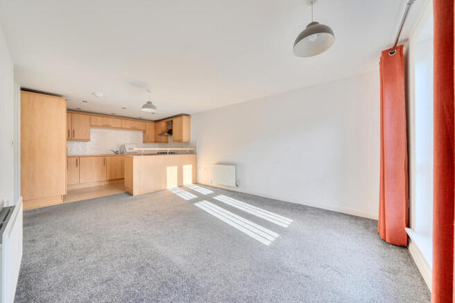 Kitchen / Reception