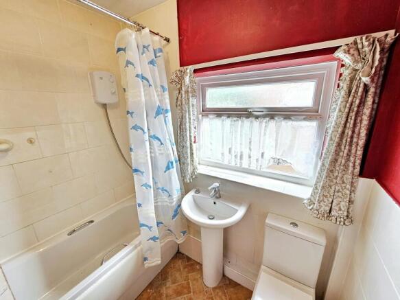 3 bed Semi-Detached for sale Image 8