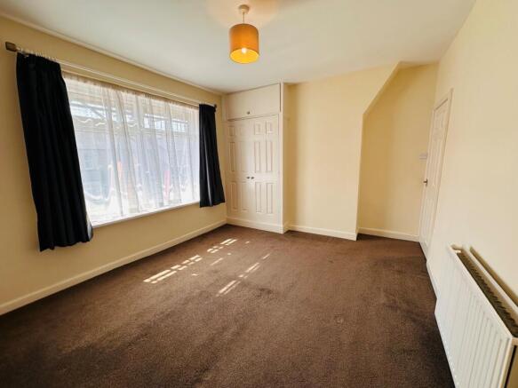 2 bed Terraced to rent Image 7