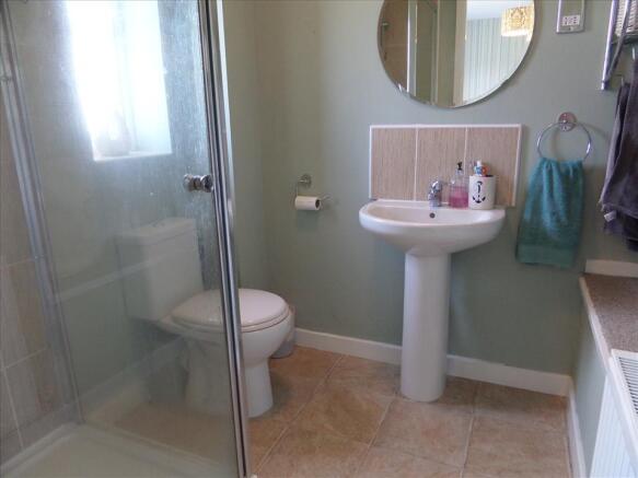 EN SUITE