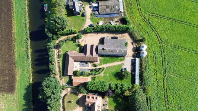 Glassmoor Bank, Whittlesey, PE7 photo 4