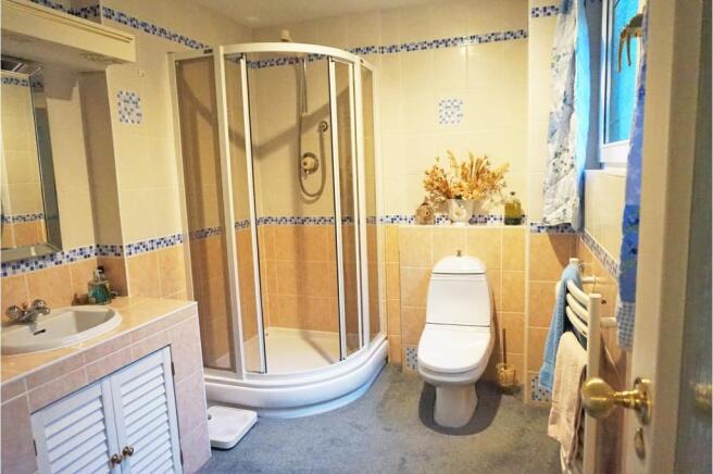 Master En-suite
