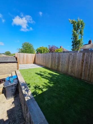 2 bed Semi-Detached Bungalow for sale Image 4