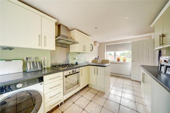 Winslow Avenue, Droitwich, Worcestershire, WR9 photo 5