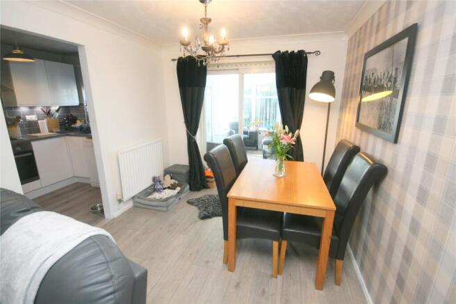 Living Room (3)
