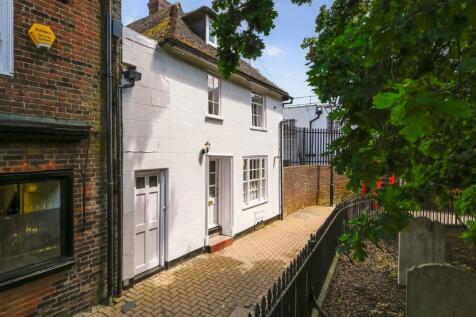 Church Yard, Ashford, Kent, TN23