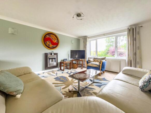 4 bed Detached for sale Image 8