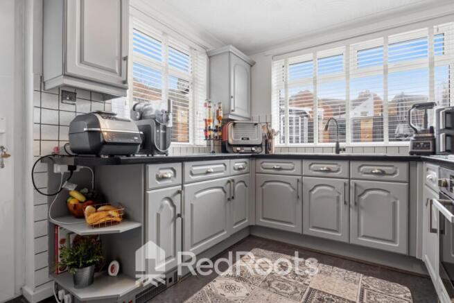 3 bed Terraced for sale Image 9