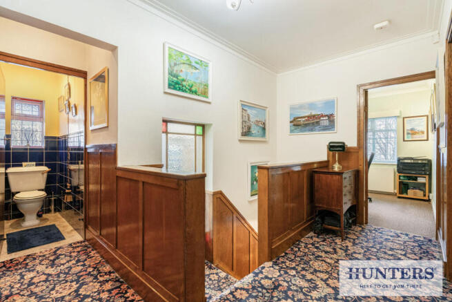 4 bed Semi-Detached for sale Image 10
