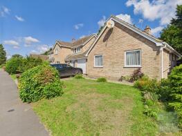 45, Pilgrims Way, Harleston IP20 9QE
