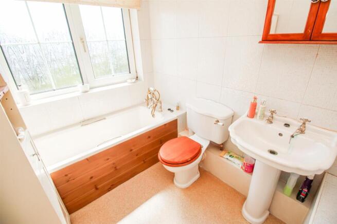 3 bed Detached for sale Image 11