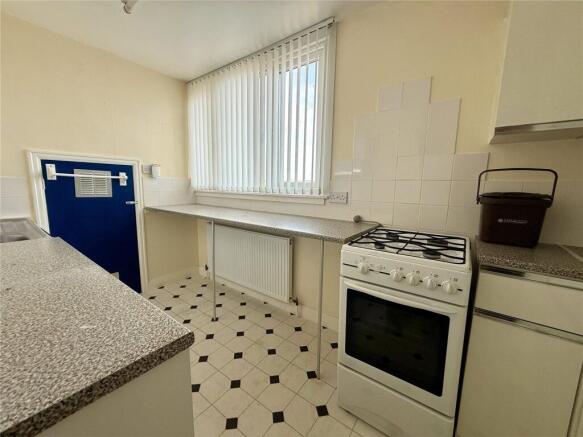 2 bed Apartment for sale Image 5