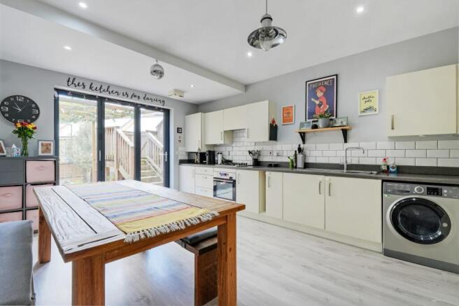 3 bed End of Terrace for sale Image 6