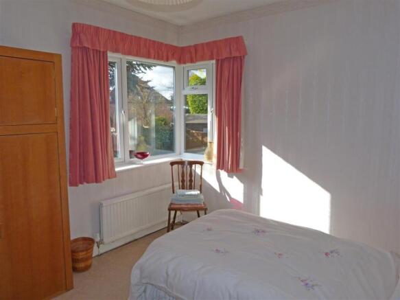 Bedroom 2 - 2 