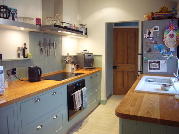 Photo 3