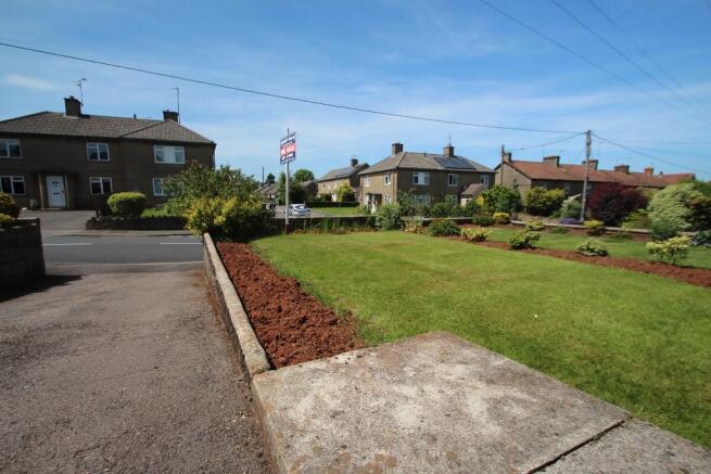FRONT GARDEN