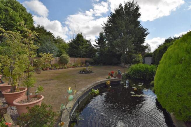 1. Garden .JPG