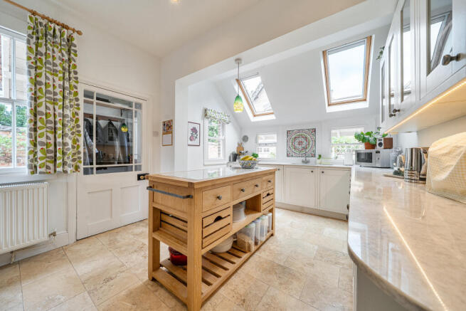 Kitchen / Breakfast Room