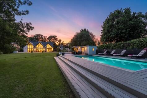 Portsmouth Road, Horndean
