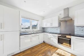 14, Lewis Court, Moorbridge Road, Maidenhead SL6 8FW