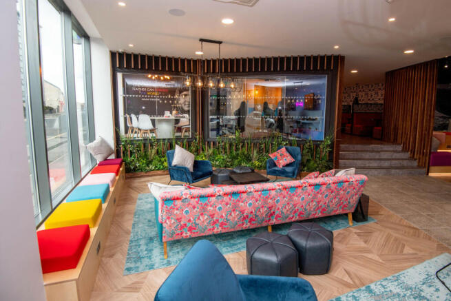 1 bed Flat to rent Image 12
