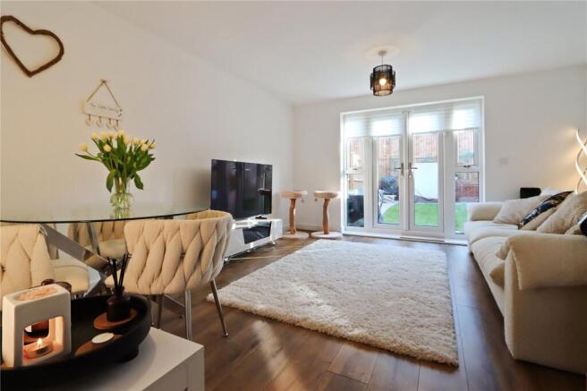 Living/Dining Room 1