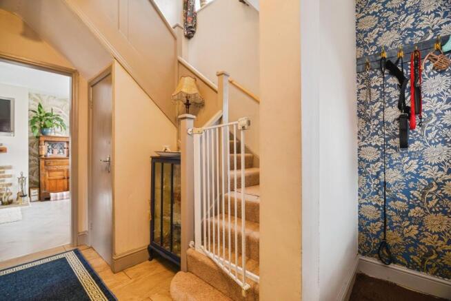 4 bed Semi-Detached for sale Image 6