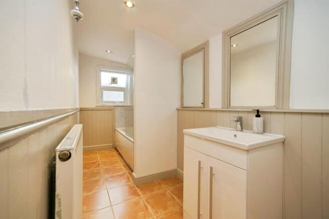 2 bed Terraced for sale Image 11