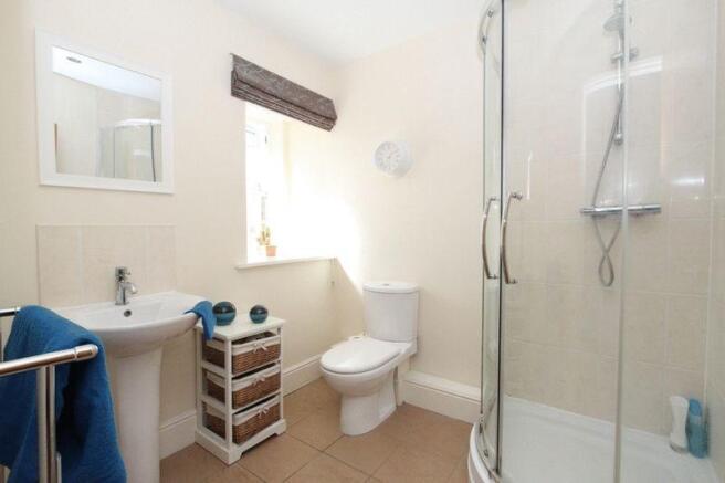En suite Shower