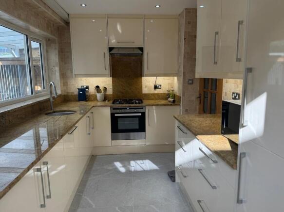 Kitchen 2
