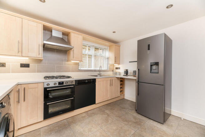 4 bed Detached for sale Image 7