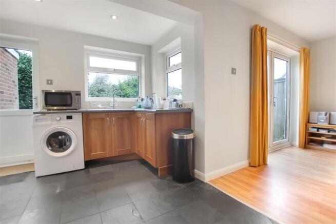 3 bed Detached for sale Image 4