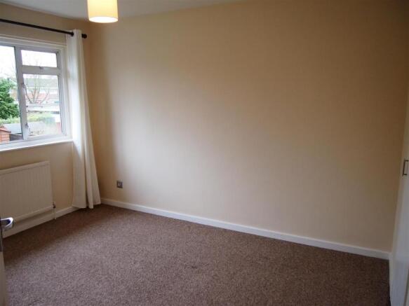 BEDROOM 1: