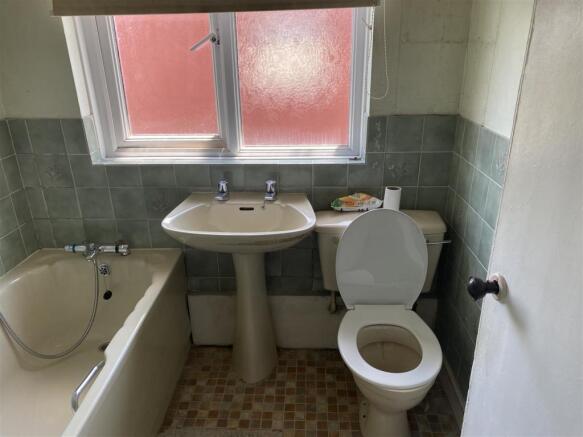 Upstairs Family Bathroom