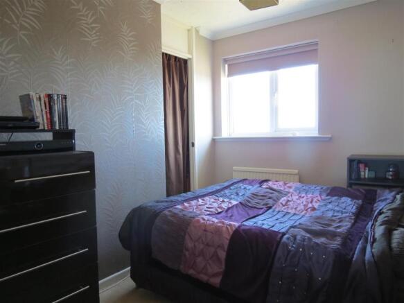 Bedroom: