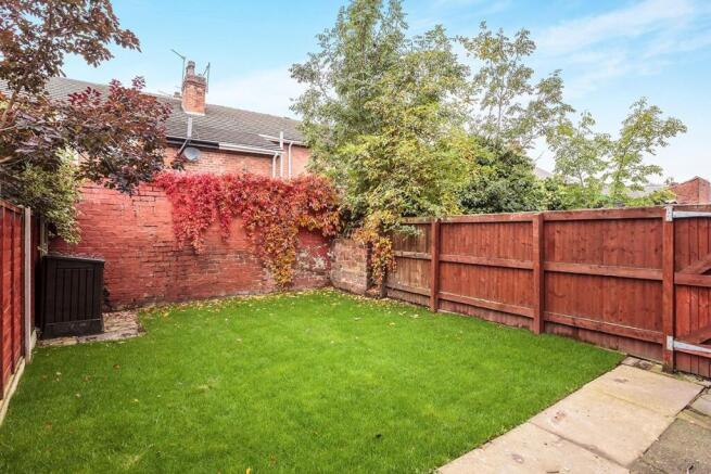 2 bed Terraced to rent Image 7