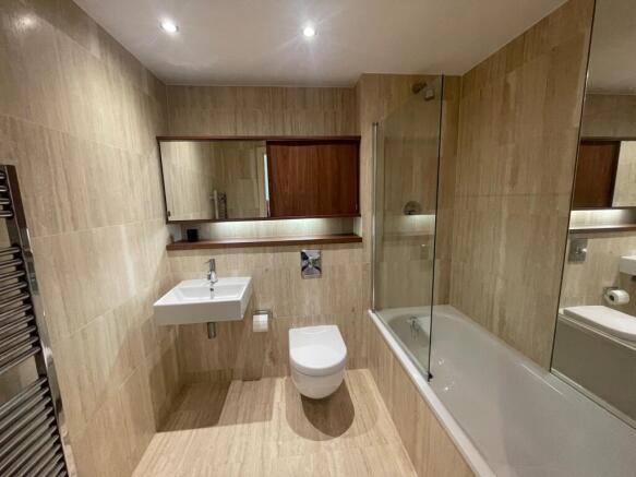 1 bed Apartment to rent Image 4