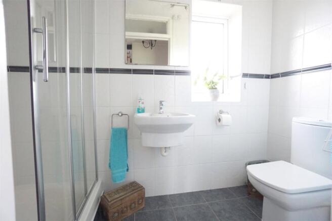 Shower Room Grd Fl