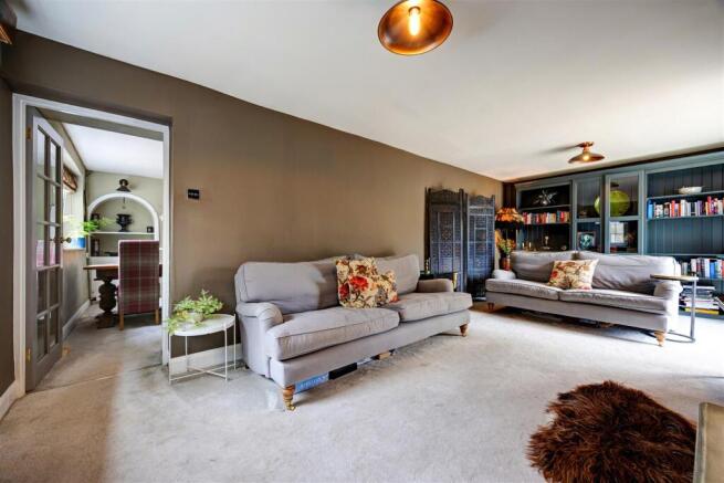 3 bed Detached for sale Image 6