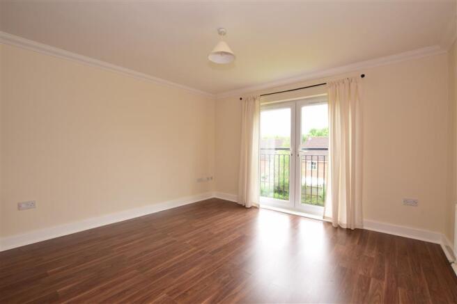 Lounge/Dining Area