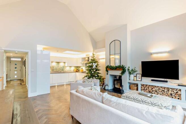 Sitting/Dining Room