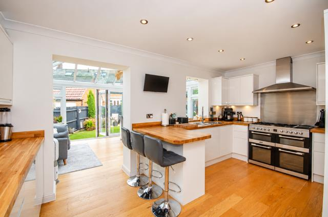 Kitchen-breakfast room.png