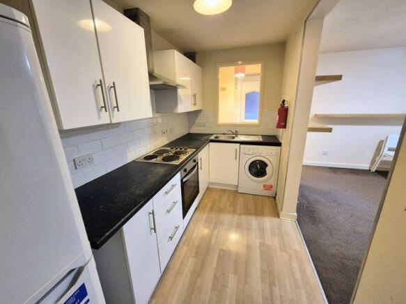 1 bed Flat for sale Image 5