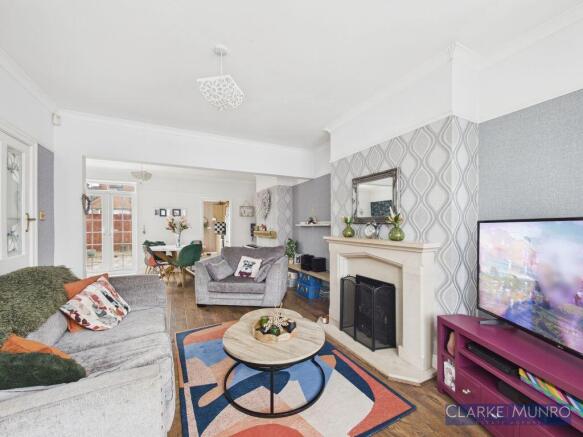 3 bed Semi-Detached for sale Image 5