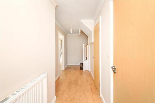 HALLWAY.jpg