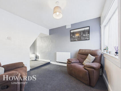 Clapham Road North, Lowestoft