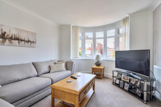 3 bed Semi-Detached for sale Image 4